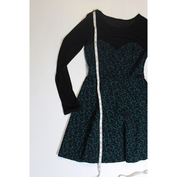 Classis Bodice Solid Dress - Picture 10 of 10